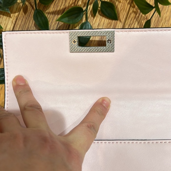 Cross body bag - Picture 5 of 7